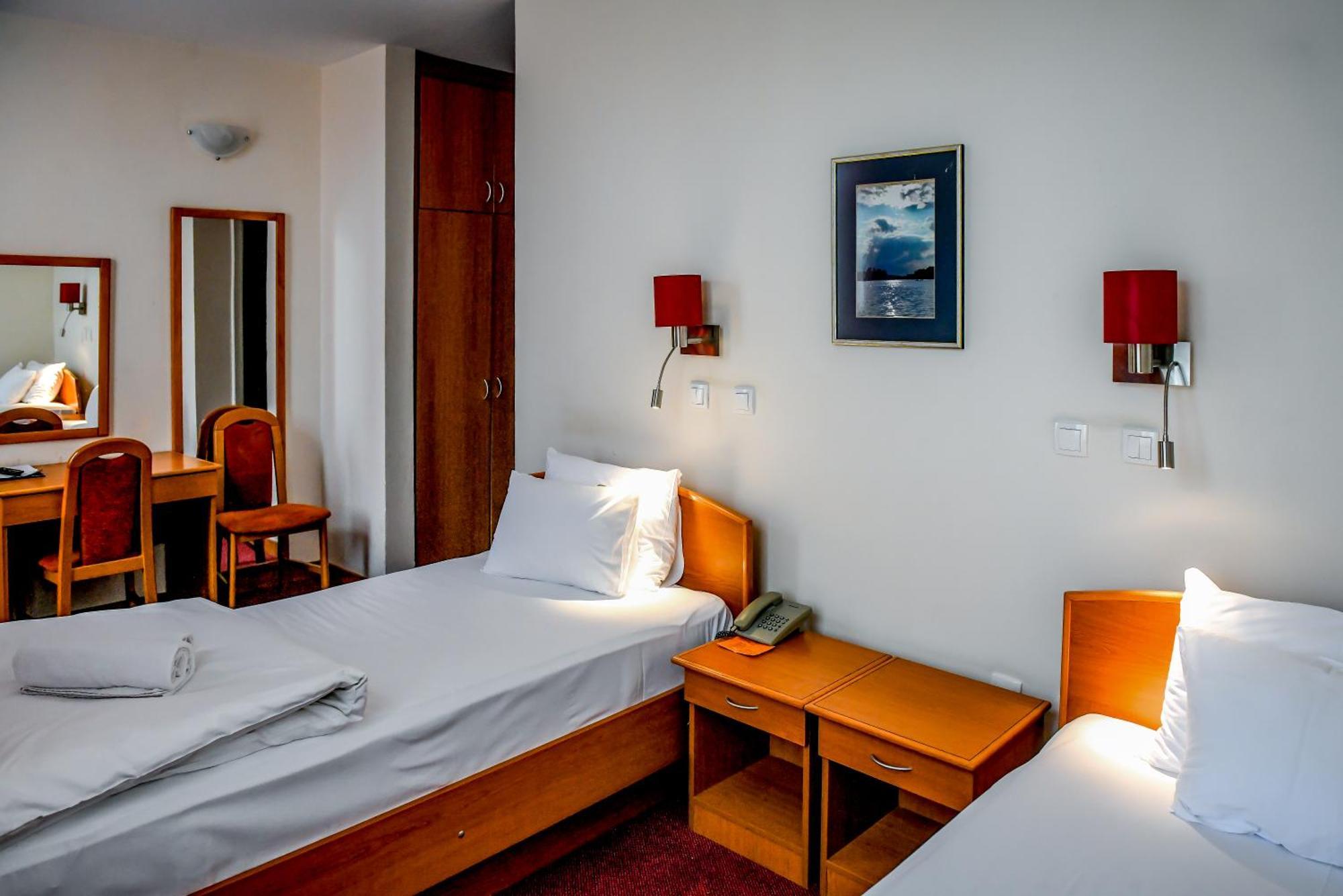 Hotel Fontana Bačka Palanka Exteriér fotografie